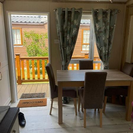 Fern Lodge With Hot Tub Stonham Aspall Εξωτερικό φωτογραφία