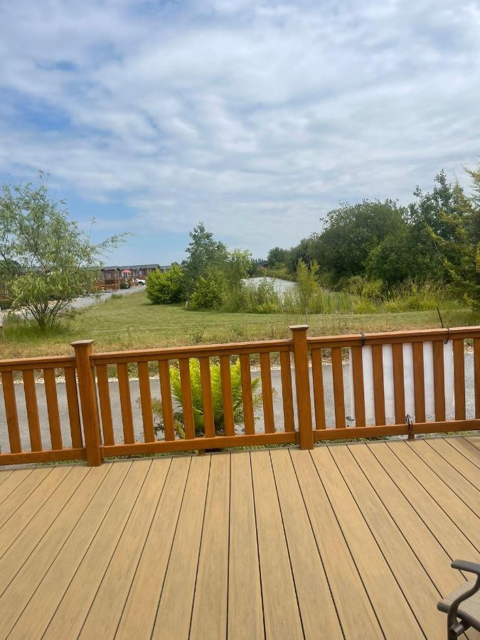 Fern Lodge With Hot Tub Stonham Aspall Εξωτερικό φωτογραφία