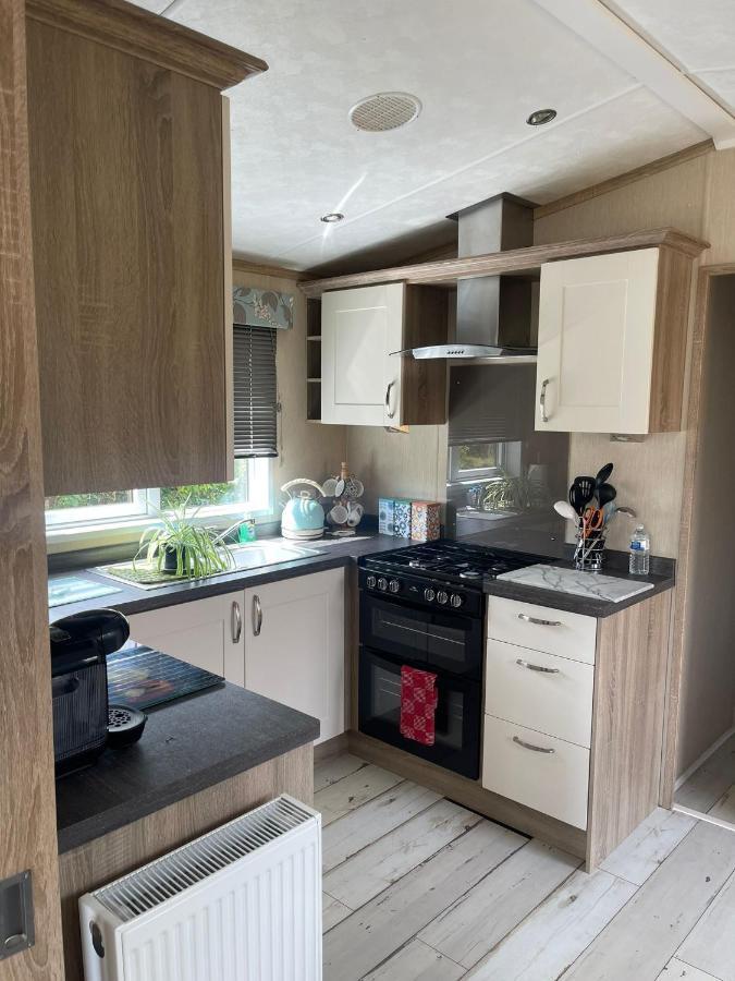 Fern Lodge With Hot Tub Stonham Aspall Εξωτερικό φωτογραφία