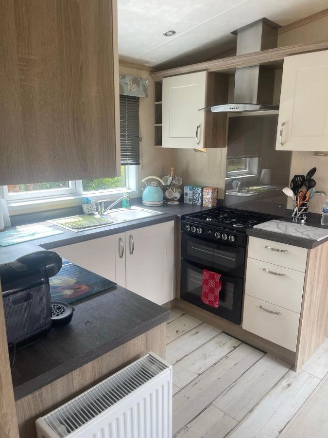Fern Lodge With Hot Tub Stonham Aspall Εξωτερικό φωτογραφία