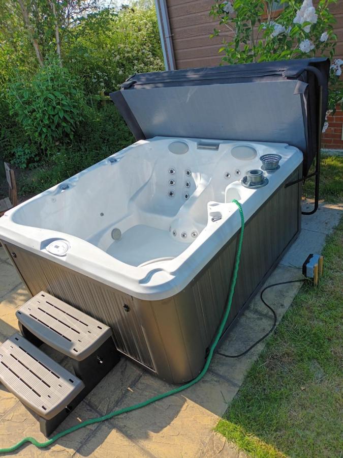 Fern Lodge With Hot Tub Stonham Aspall Εξωτερικό φωτογραφία
